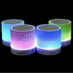 Mini altavoces bluetooth con luz led - Imagen 2