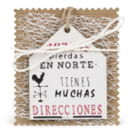 Llavero casa de madera con frases motivadoras - Imagen 4