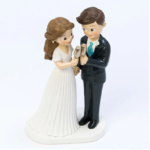 Figura tarta novios brindis novio MORENO - Imagen 3