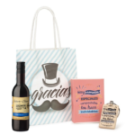Botella vino con llavero en caja regalo boda - Imagen 3
