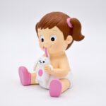 Figura para tarta bebé con conejito rosa - Imagen 3
